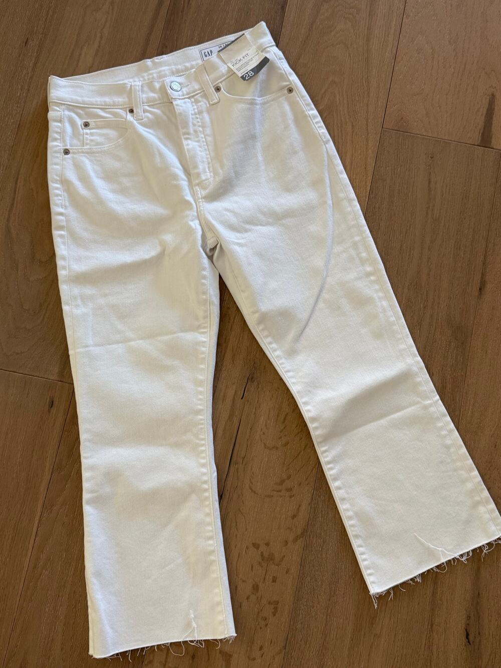 New GAP High Rise Kick Fit Crop Pant White Size 28 6P